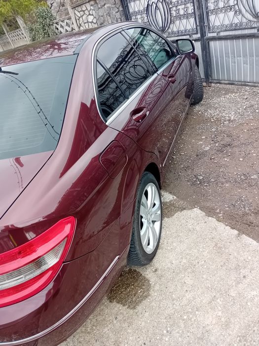 Vând Mercedes Benz c class avangarde