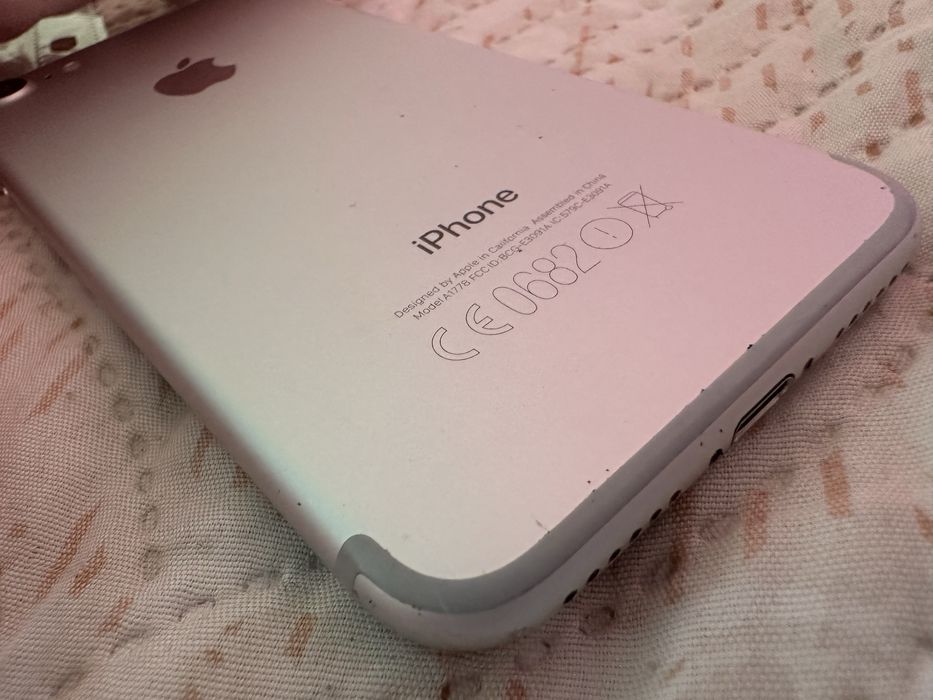 Продавам Iphone 7 НОВ