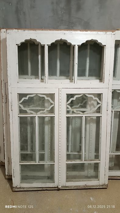 Ойна тахталик сотилади 2-та каттаси 150 мингдан 1-та майда 100 минг