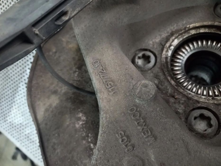 Fuzete Fuzeta Spate Cu Rulment Bmw X3 X4 G01 G02 F97 F98 Motor B57 Xdrive Masina Cu 20.000 Km - Dez