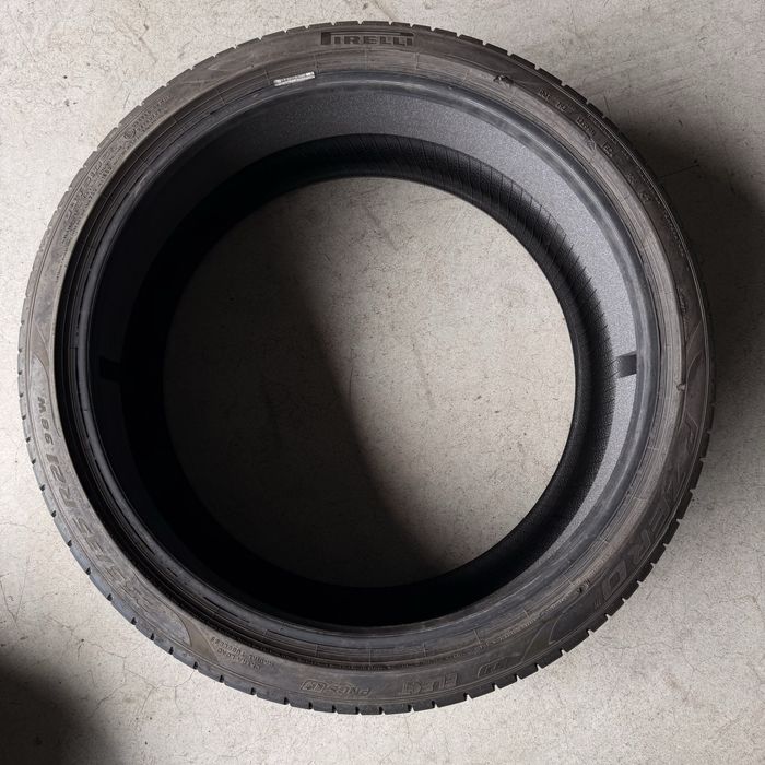 2 Anvelope vara 255 35 21 - PIRELLI - DOT 2024