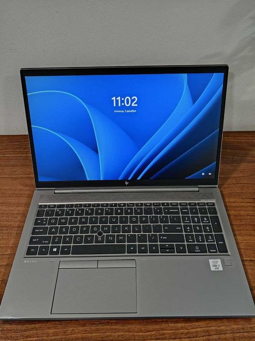 HP ZBook i7-10, 8/256, NVidia Quadro 2gb + Intel graphics, otpechatka