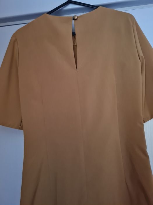 Официална дамска блуза чисто нова!