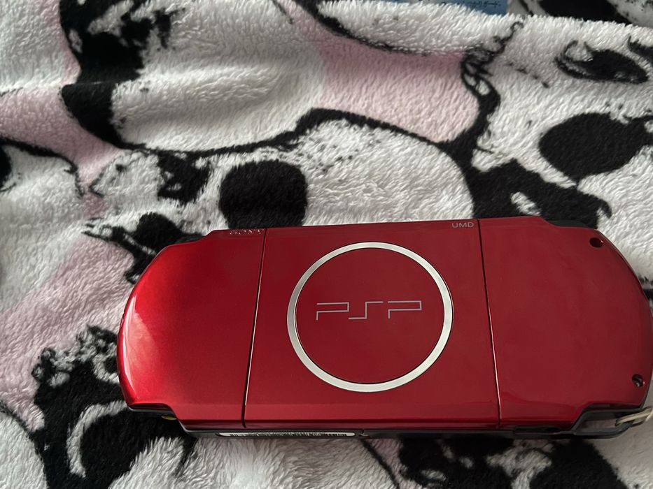 PSP3000 Редкая Красная