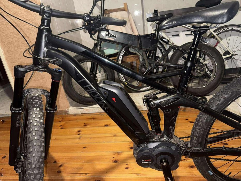 Велосипед Radon помпа батерия 29-ка 11 скорости