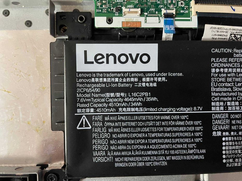 Ноутбук Lenovo V14-ada