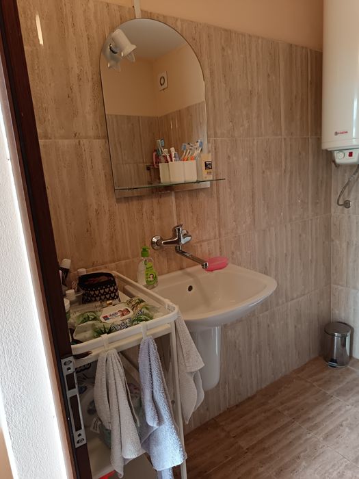 Продавам къща в село Гранит