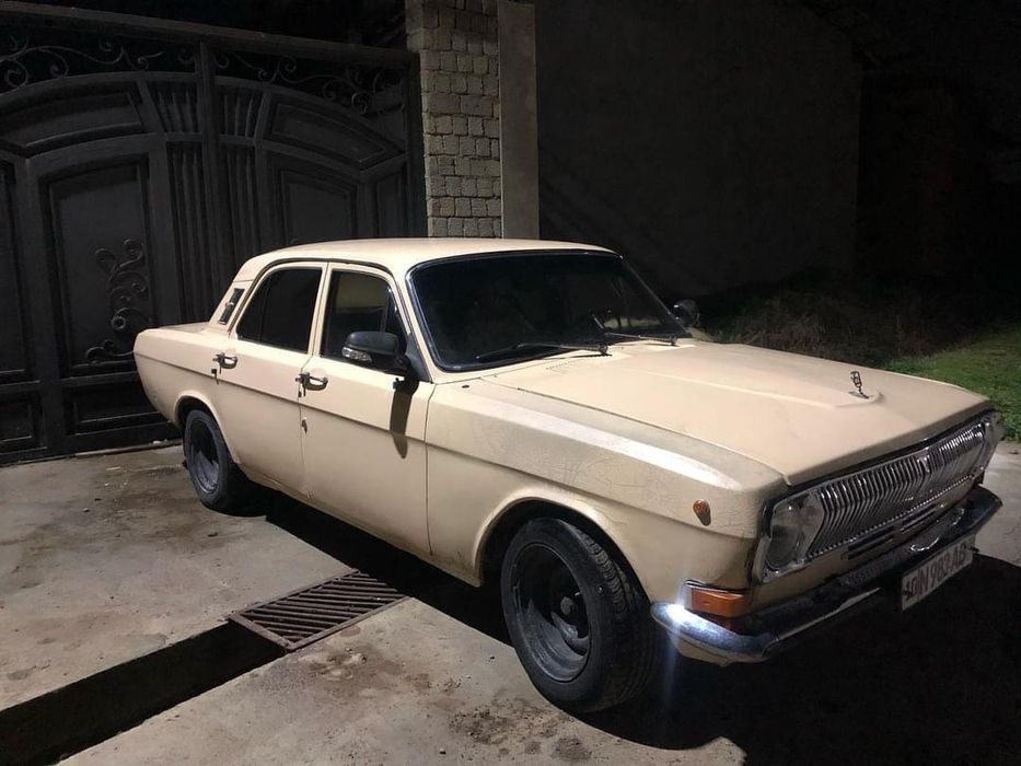 Gaz 24 10 holati yaxwi iwi yoq bagaji bor gazi bor