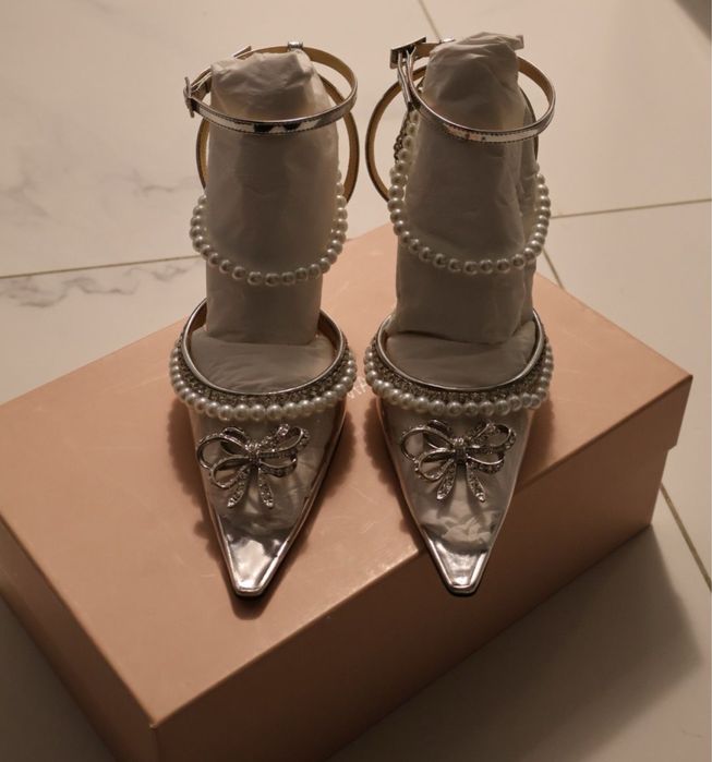 Amina muadi обувки