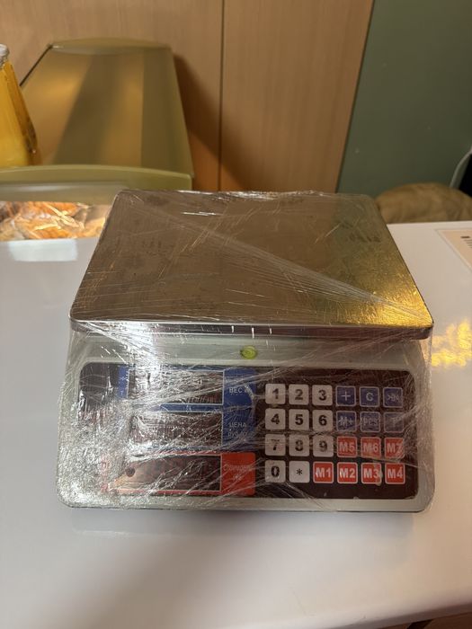 Весы,состояние нового!