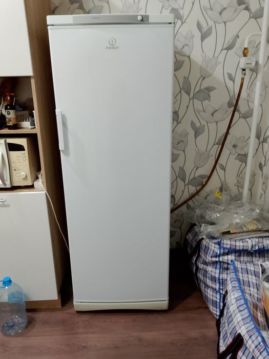 Морозильная камера Indesit