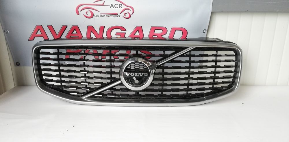 4 броя предна решетки Volvo XC60 2 (2017-2023)