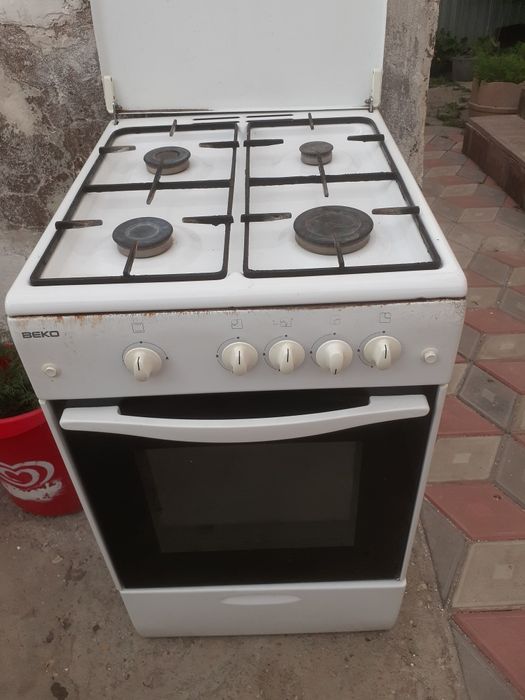 Продам газовую плиту