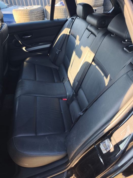 Dezmembrez BMW 320d LCI an 2011, N47 2.0d 184cp,Recaro,stopuri Led