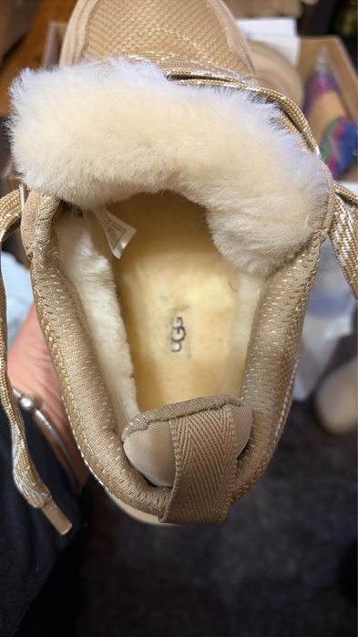 Adidasi ugg marimea 43