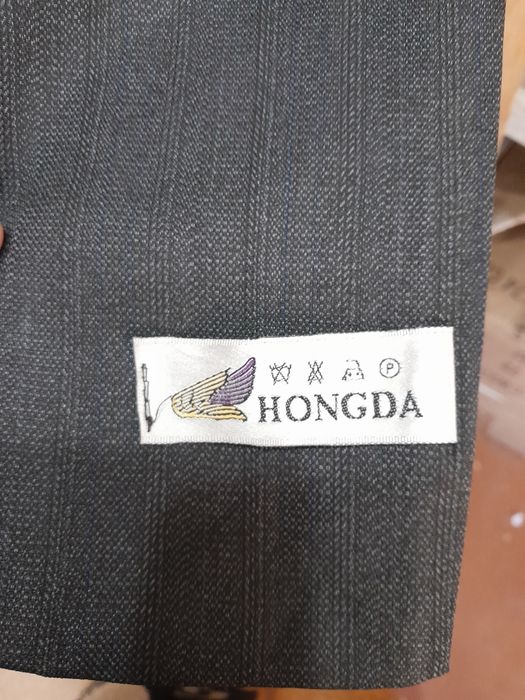 Кастюм  сатылады