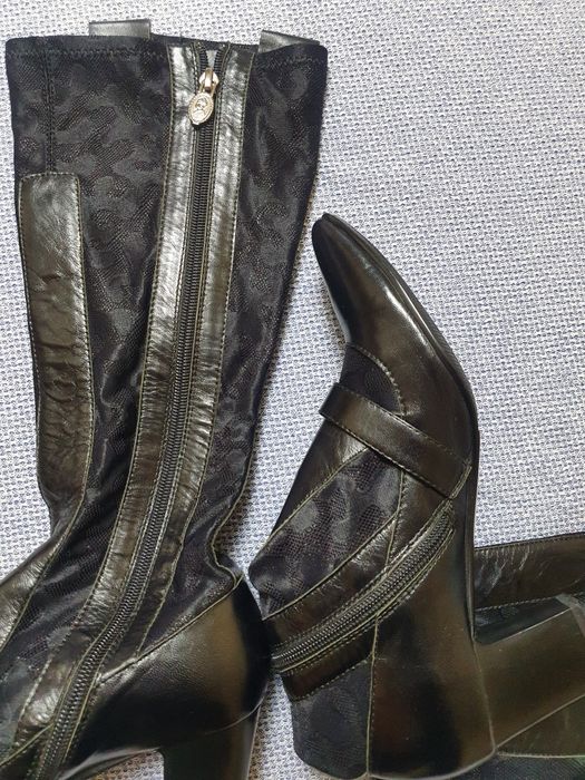 Женские кожаные сапоги