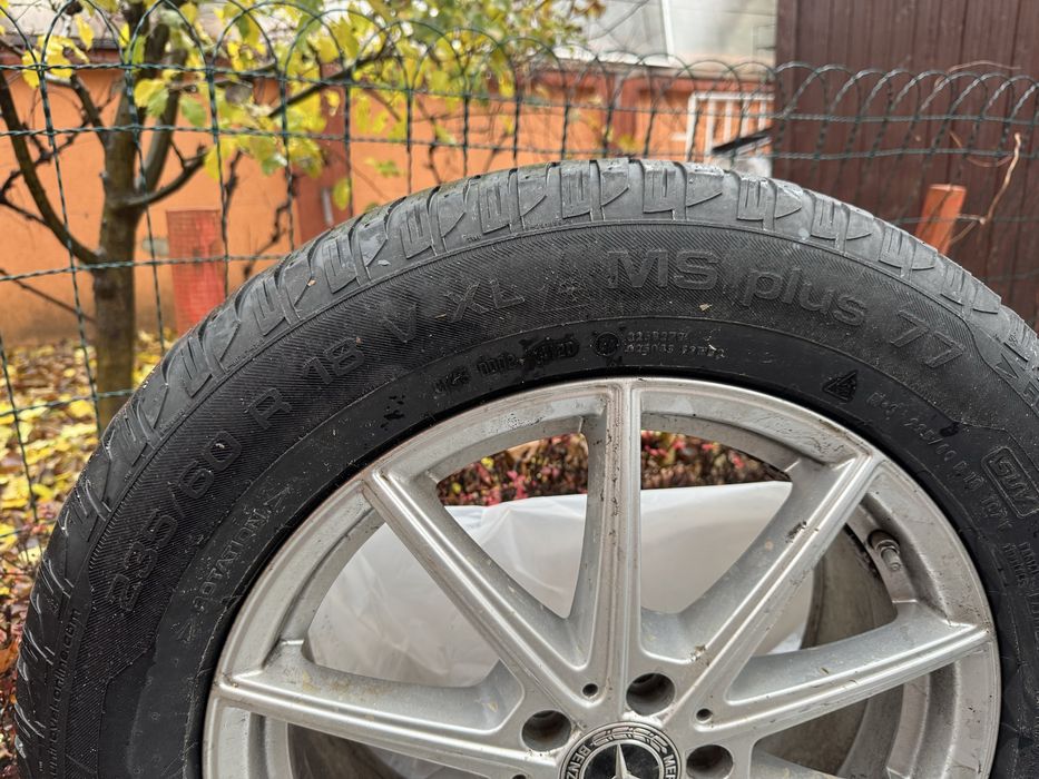 Jante aliaj originale Mercedes GLE cu anvelope iarnă 235/60 R18