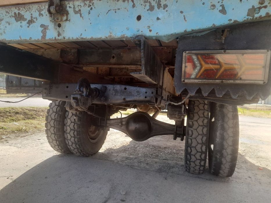 Gaz 53 sotiladi urta xolatda