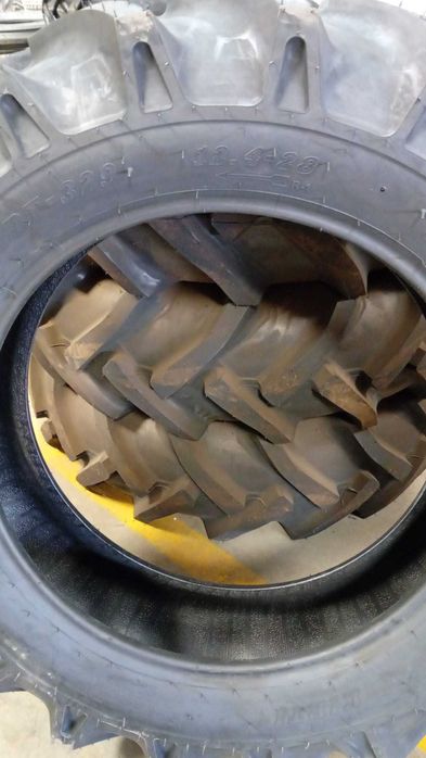 Anvelope noi 12.4-28 MRL 8PR - cauciucuri tractor FIAT, SAME, DEUTZ