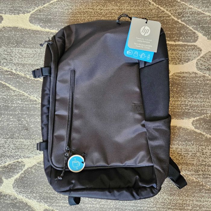 Rucsac pentru laptop HP Travel de 25 litri şi 15,6 inchi gri (6H2D8AA)