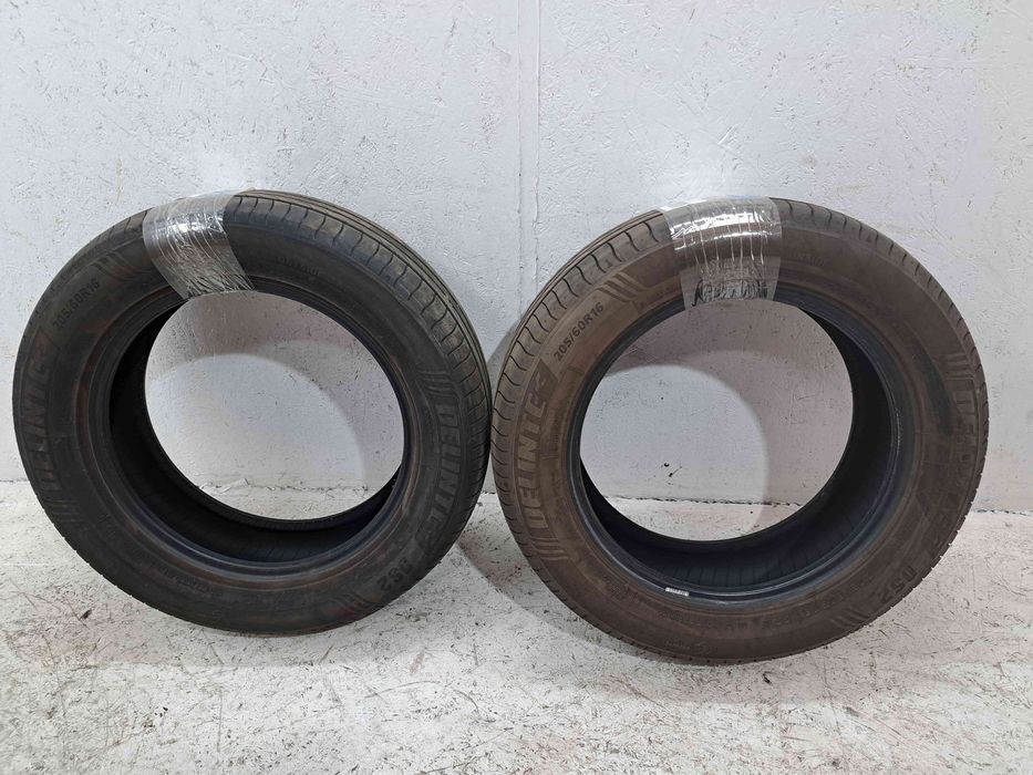 Set 2 anvelope all season Volvo V60 [Fabr 2010-2018] 205/60 R16 92V