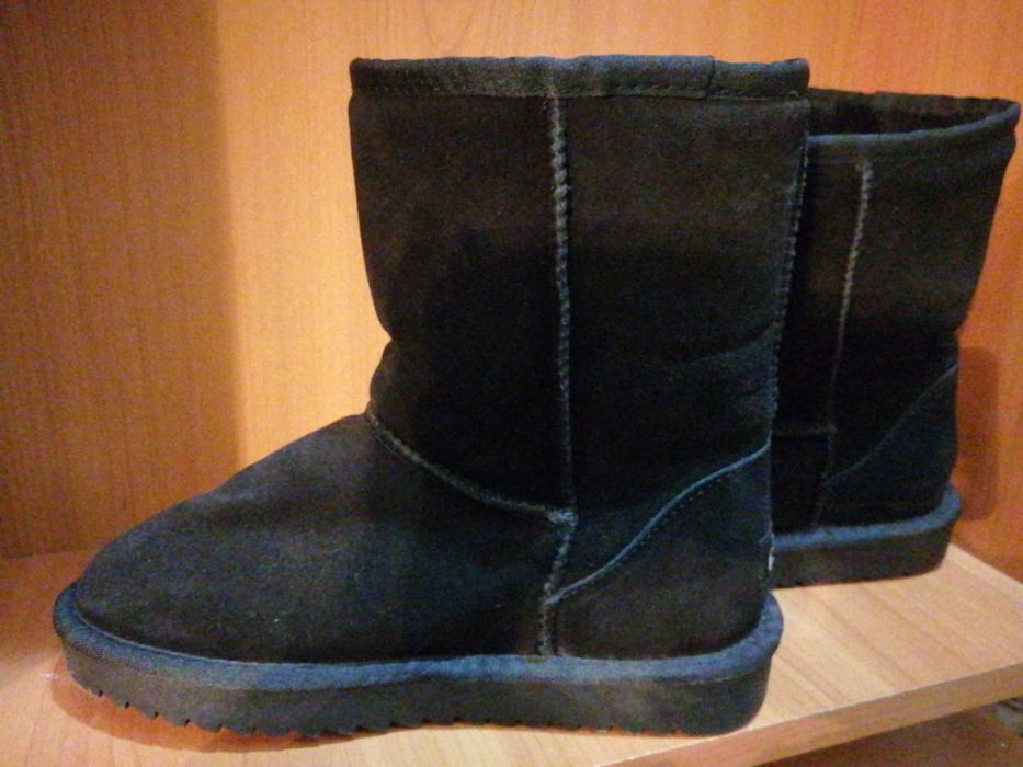 Продам обувь новые уги