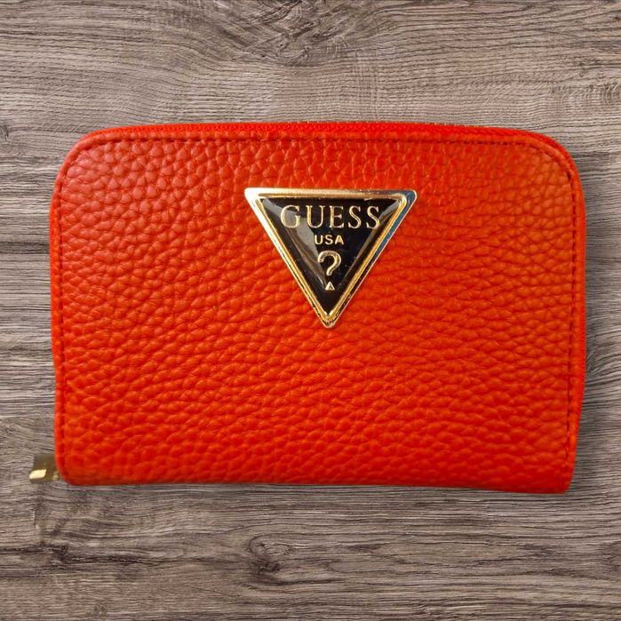 Дамско портмоне Guess  - 2 модела налични