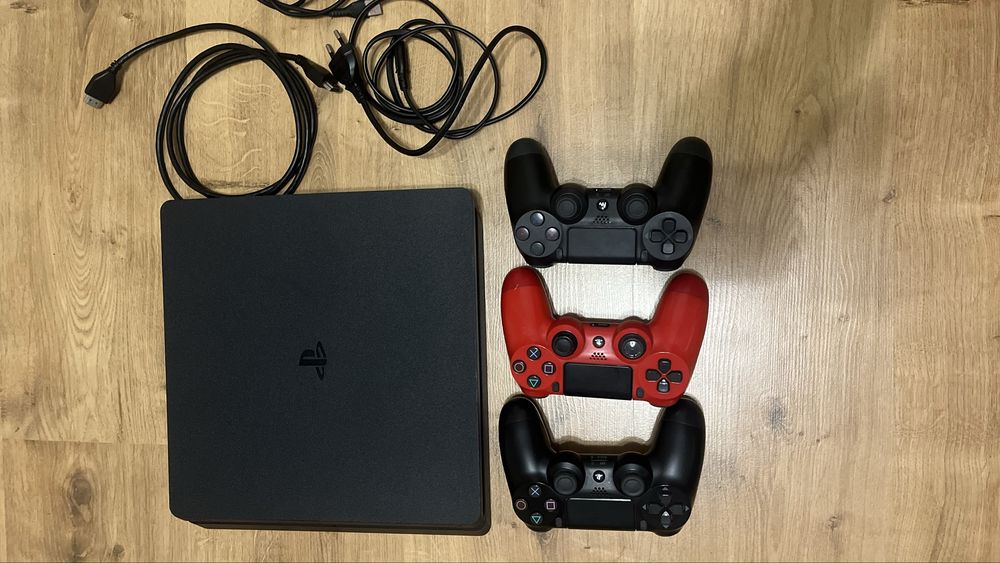 Playstation 4 slim