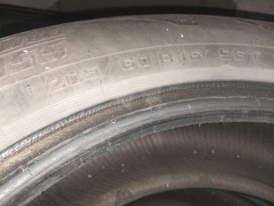 Продам шины на авто