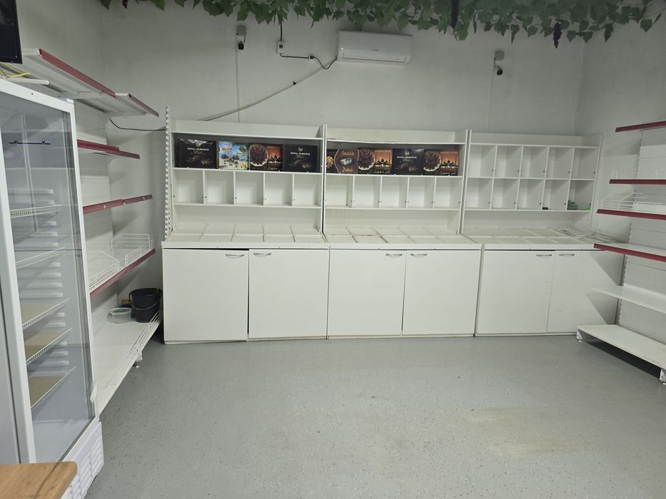 Продам стеллаж торговый из дерева