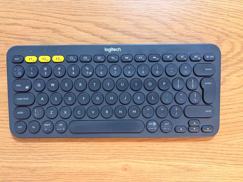 Mac mini M1 + Monitor + Magic Mouse (tastatura si pad cadou) - 2500RON