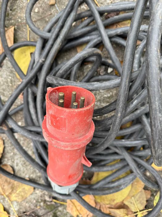 Циркуляр на трифазен ток