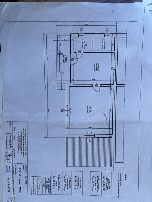 Apartament la casa pe deal,singur in curte.
