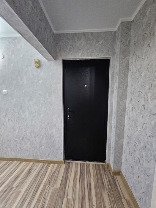 Продам 2 ух комнатную квартиру