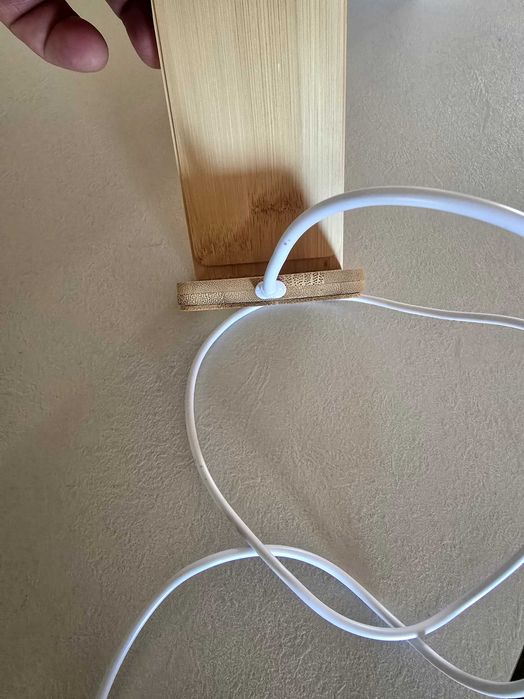 Безжично зарядно за телефон