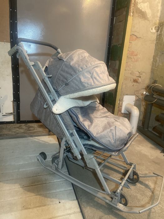 Продам сани-коляску