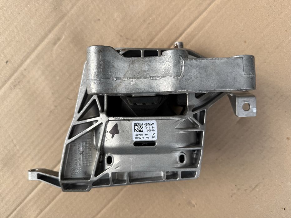 Лапа за движател BMW