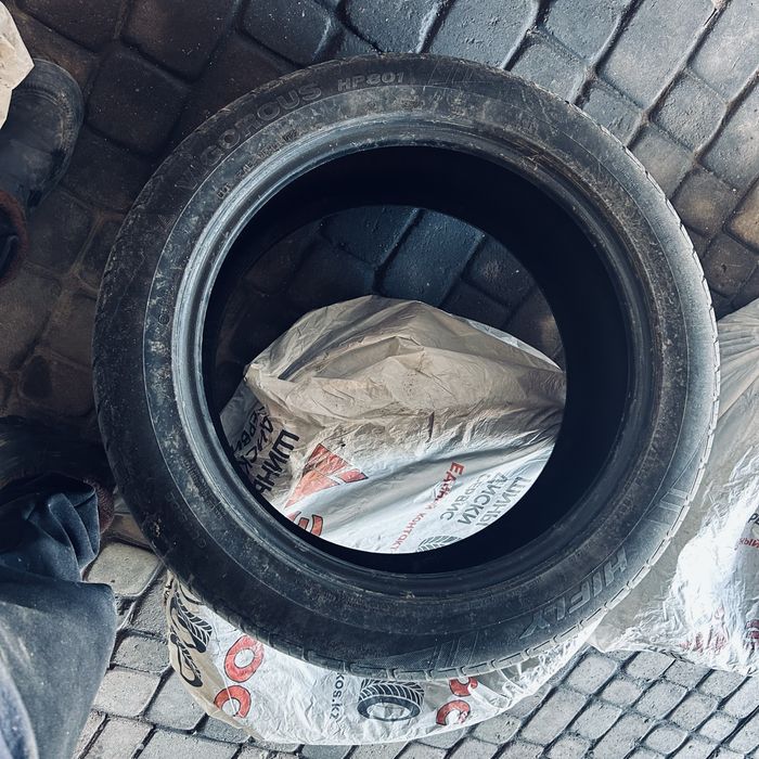 Продам резину 255/50/20