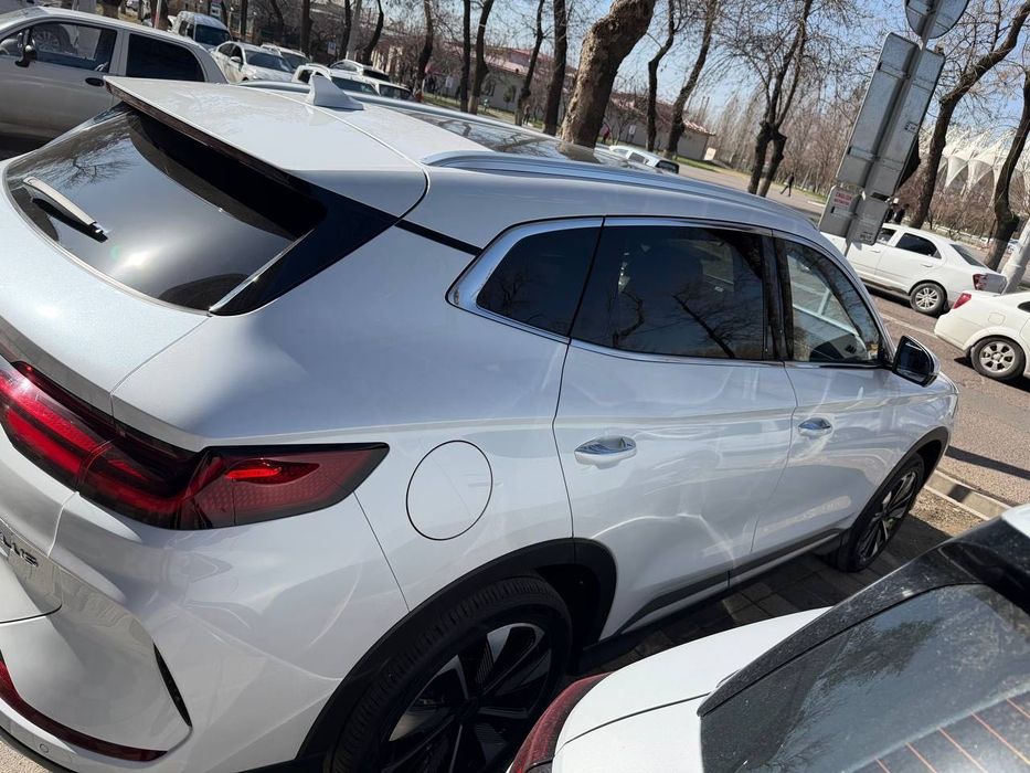 BYD song отличном состоянии