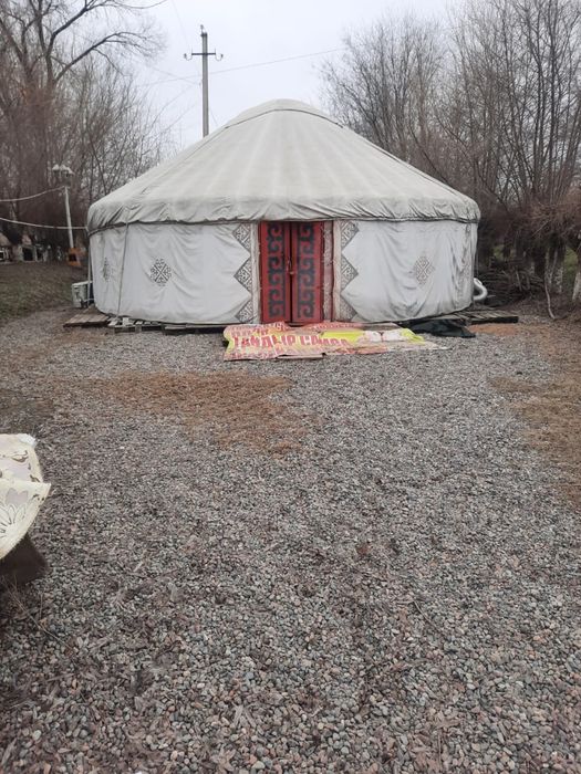 Киіз үй сатылады 6 қанатты.