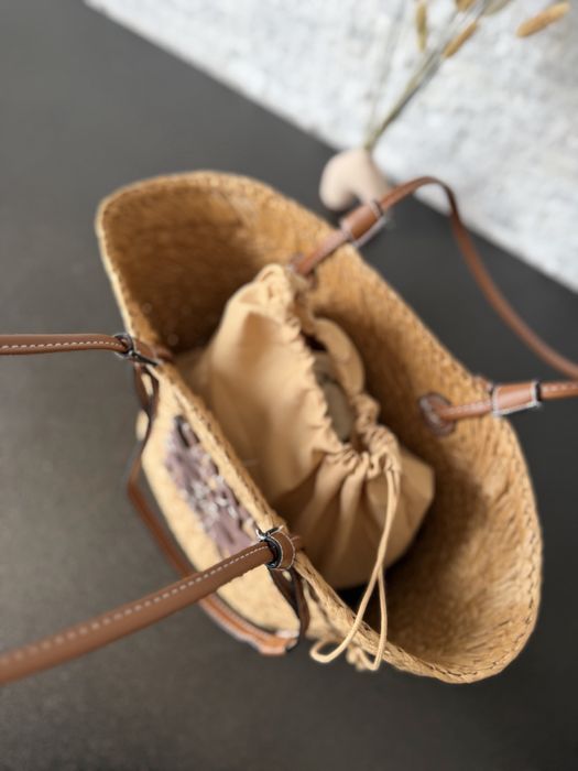 Хасърена чанта Loewe