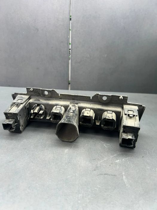 Buton incalzire scaune fata 4M5113D734AB Ford Focus 2005
