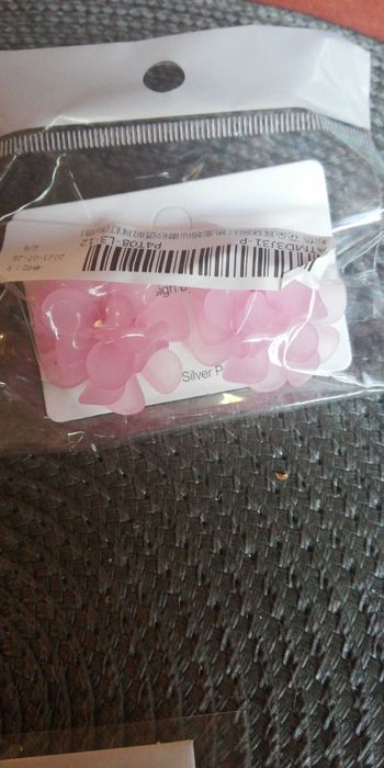 Страхотни обеци, фиби