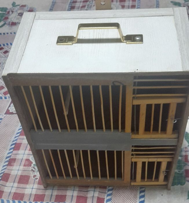 Клетка для птиц и мини лавушка