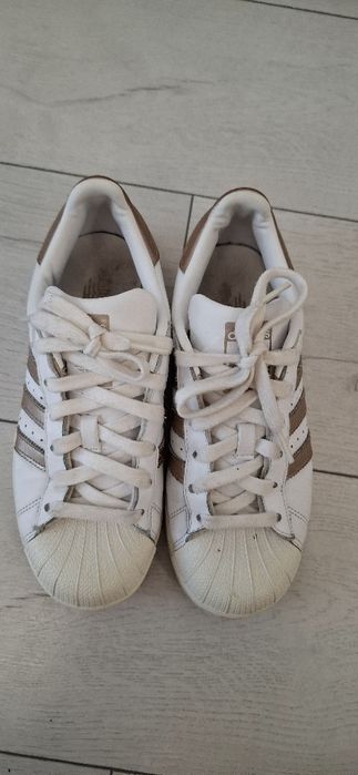 Adidasi piele adidas superstar marimea 36 cu 23 cm