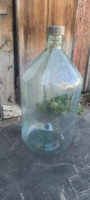 Продам стеклянную 20л бутыль