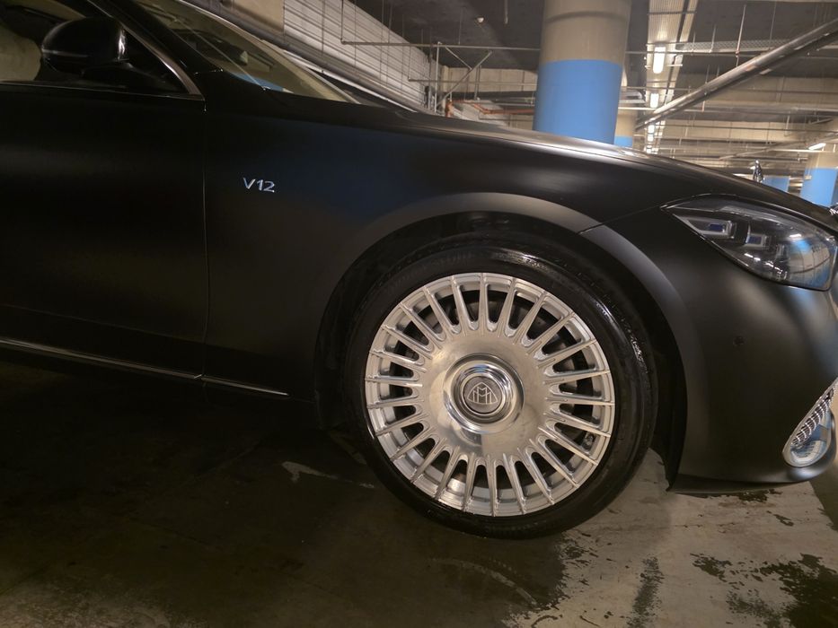 Гуми с джанти Мерцедес S-class Maybach 20'