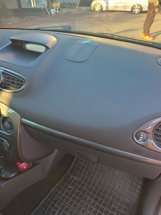 Продавам  Reno Clio