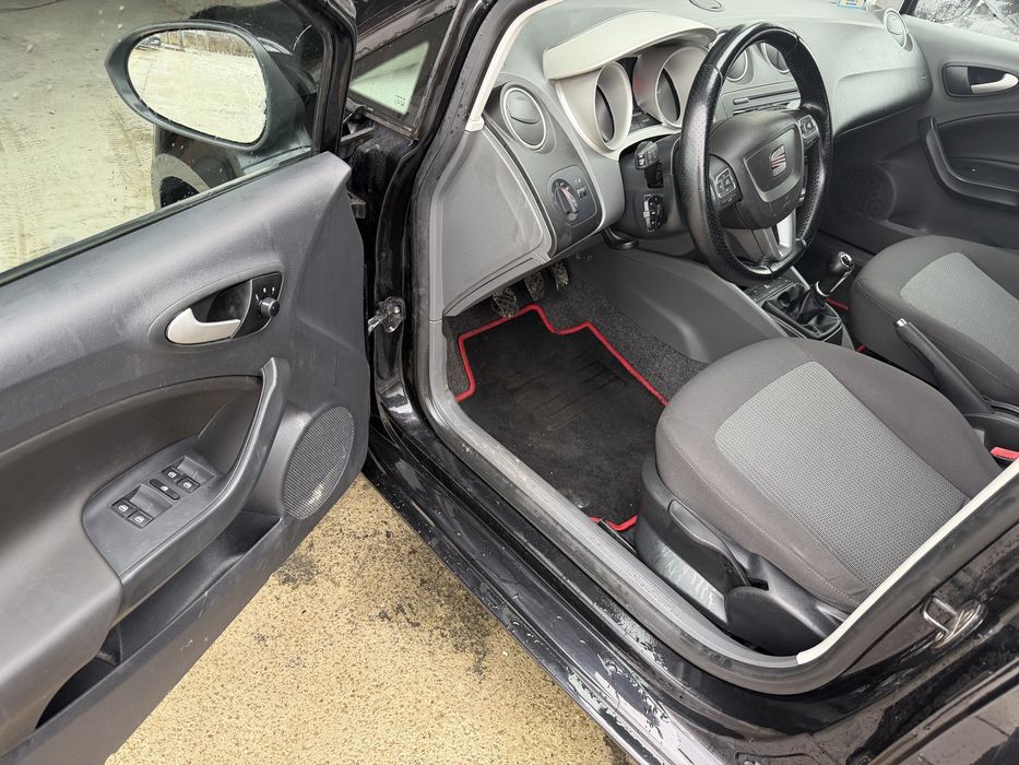 Seat ibiza 2012 motor1400 benzina